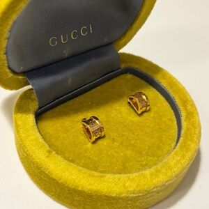 Gucci New Old Stock Discontinued Authentic Gucci 18k Gold Earrings
